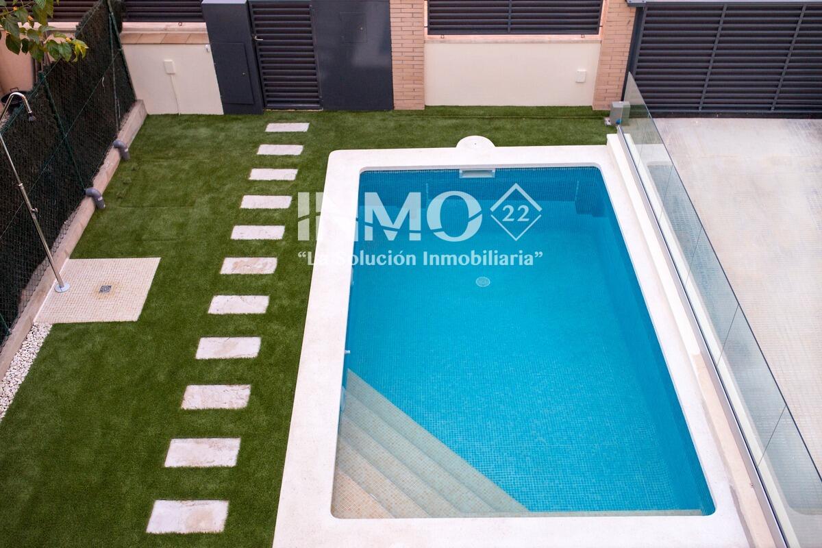 C2504 - virtualholidaysapartments.com